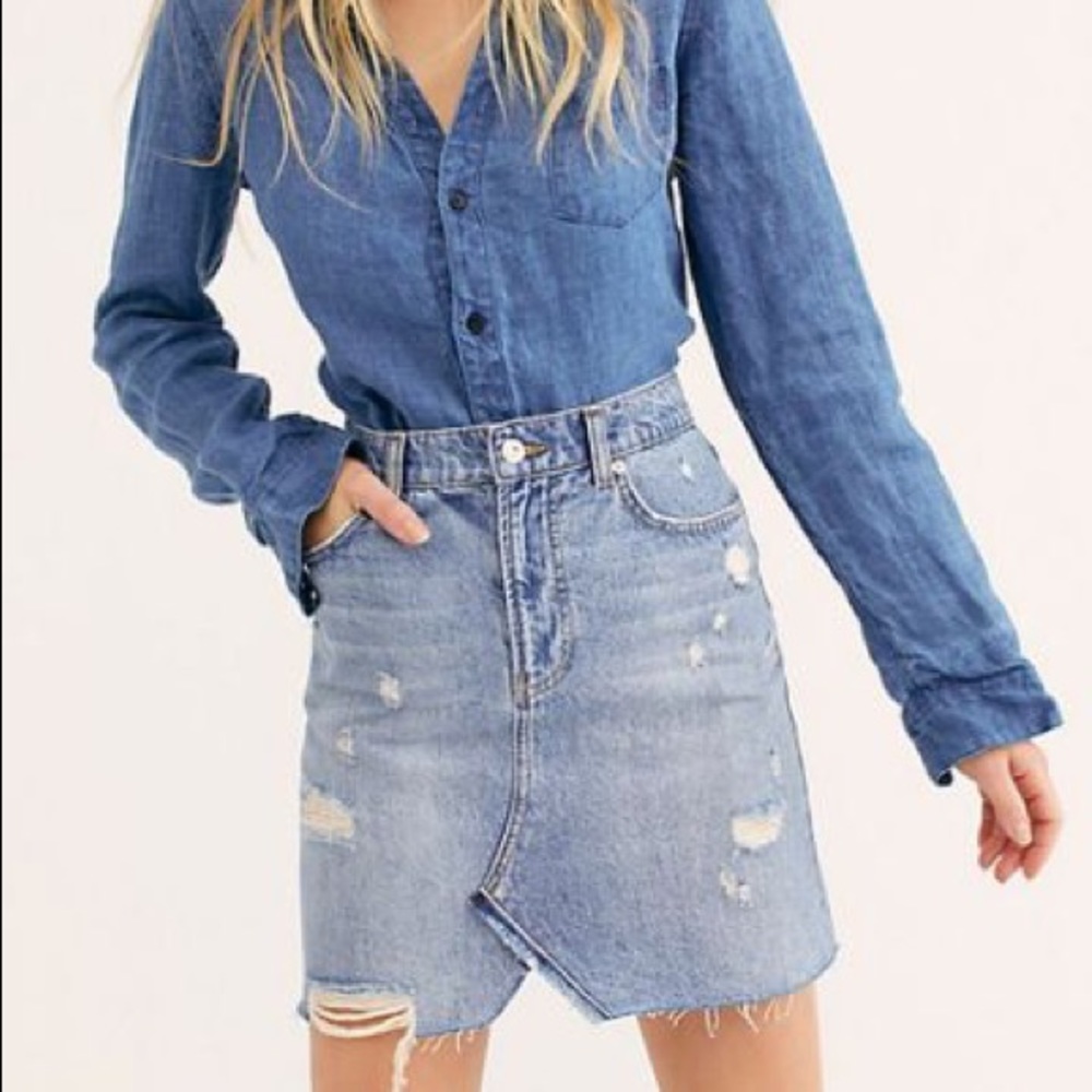 🆕 Free People Distressed Denim Skirt in Midstone